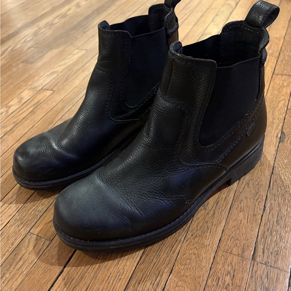 Clarks Men's Black Leather Chukka Chelsea Boots